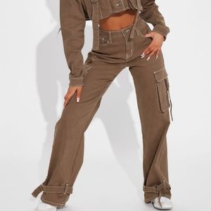 Cargo jeans with ankle straps (5)